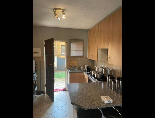 2 BEDROOM APARTMENT FOR SALE IN THE ORCHARDS